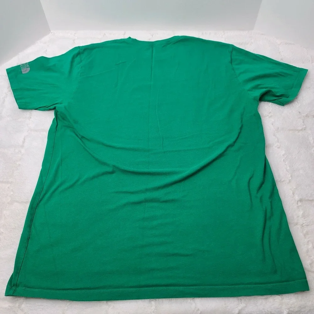 The North Face Men's Large T-Shirt 